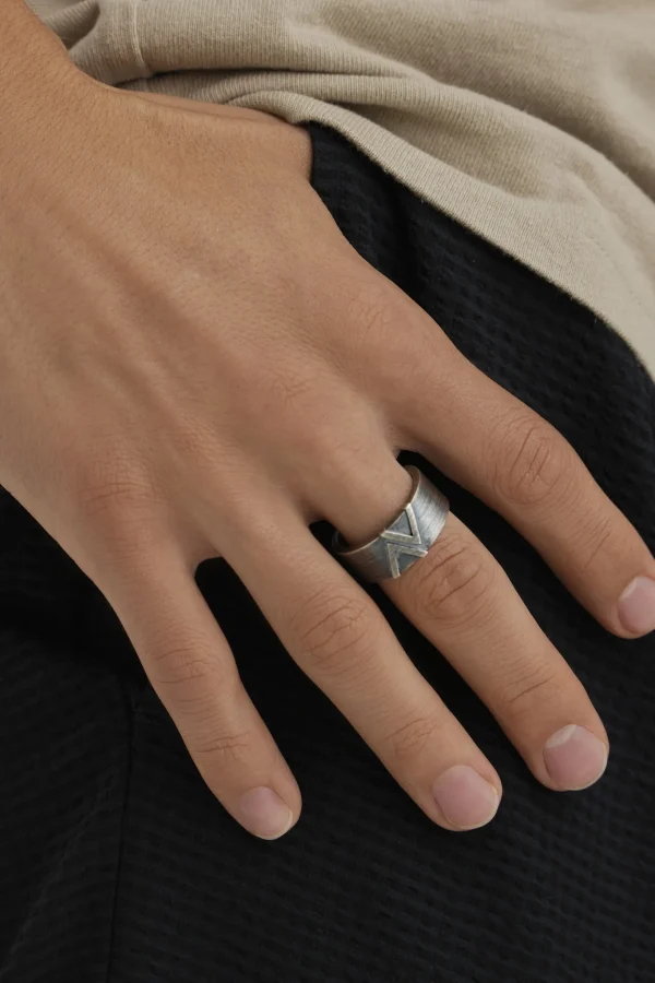 Ring 925/- Sterling Silber matt oxidiert Dreieck